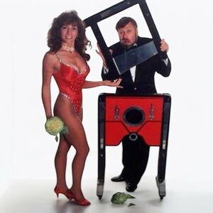 Meet your Posher, Troy